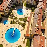 George - 3 Pools, 2 Bedrooms & 2 Bathrooms Slantschew brjag