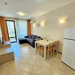 Apartment George - 3 Pools, 2 Bedrooms & 2 Bathrooms Slantschew brjag