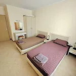 Apartment George - 3 Pools, 2 Bedrooms & 2 Bathrooms Slantschew brjag
