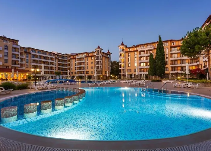 George - 3 Pools, 2 Bedrooms & 2 Bathrooms * Sunny Beach