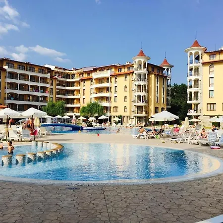 George - 3 Pools, 2 Bedrooms & 2 Bathrooms Appartamento Sunny Beach