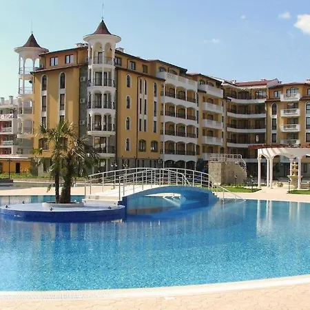 George - 3 Pools, 2 Bedrooms & 2 Bathrooms * Sunny Beach