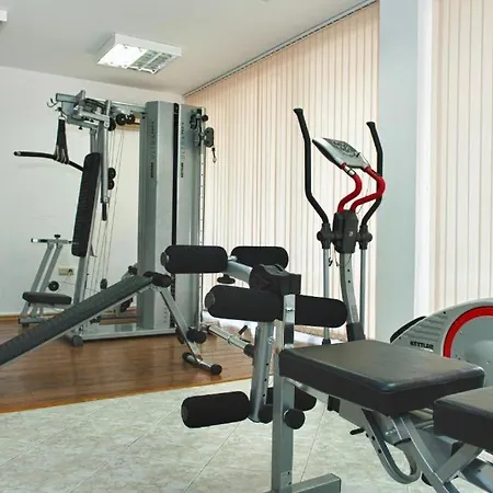 George - 3 Pools, 2 Bedrooms & 2 Bathrooms Sunny Beach