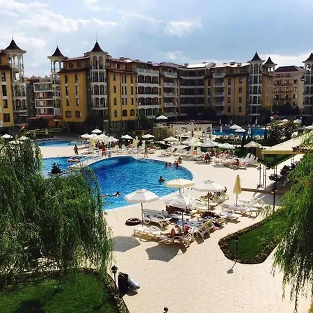 George - 3 Pools, 2 Bedrooms & 2 Bathrooms *