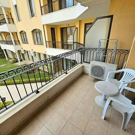 Appartamento George - 3 Pools, 2 Bedrooms & 2 Bathrooms Sunny Beach
