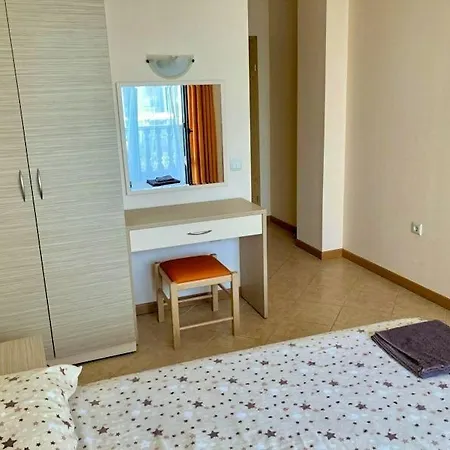 George - 3 Pools, 2 Bedrooms & 2 Bathrooms Sunny Beach