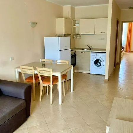 George - 3 Pools, 2 Bedrooms & 2 Bathrooms Appartement