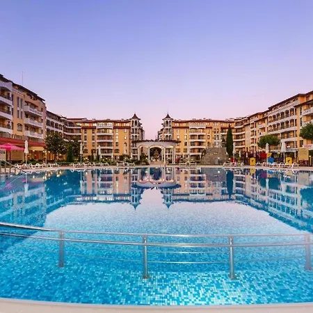 דירה George - 3 Pools, 2 Bedrooms & 2 Bathrooms