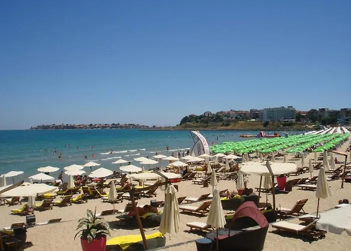 George - 3 Pools, 2 Bedrooms & 2 Bathrooms