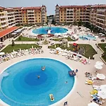 George - 3 Pools, 2 Bedrooms & 2 Bathrooms Lejlighed Sunny Beach